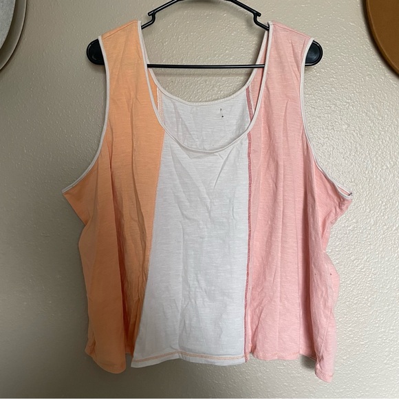 Juniors Women’s BP. Tri Block Colored Super soft lightweight short tank top - Picture 2 of 6